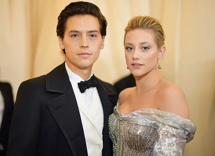 Коул Спроус и Лили Рейнхарт прокомментировали обвинения в сексуальном насилии