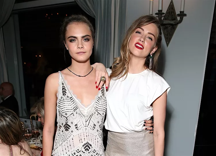 Третья не лишняя: какую роль сыграет Кара Делевинь в судебном процессе Джонни Деппа и Эмбер Херд и при чем тут Илон Маск