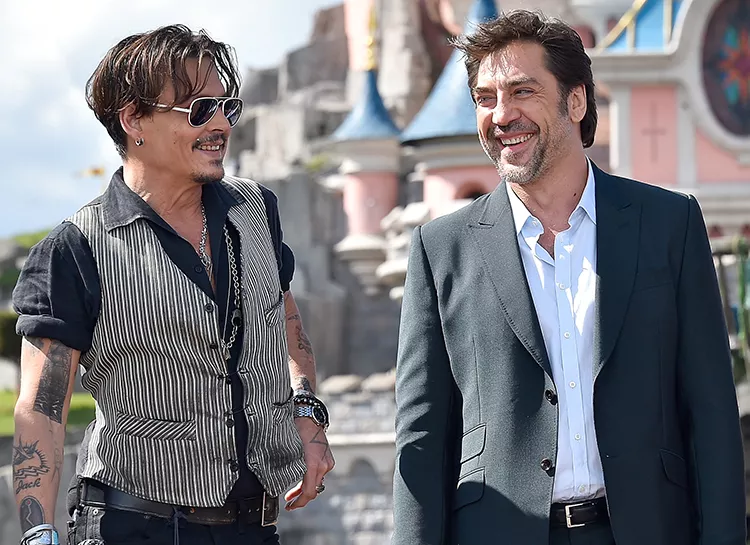 Он всегда был настоящим джентльменом: Хавьер Бардем встал на защиту Джонни Деппа на фоне конфликта с Эмбер Херд