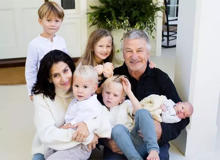 Алек и Хилария Болдуин рассекретили пол и имя шестого ребенка