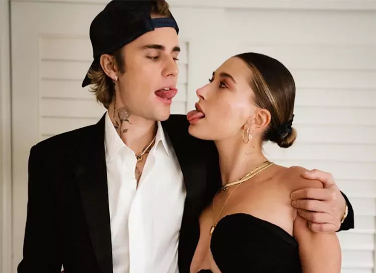 Хейли Болдуин о совместной жизни с Джастином Бибером: У нас все общее - от крема для глаз до расчески