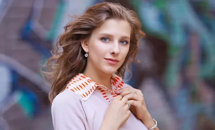 Лиза Арзамасова о первой встрече с Ильей Авербухом, неожиданной свадьбе и новых проектах