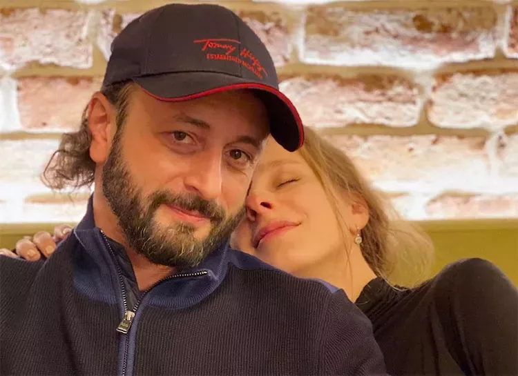 Лиза Арзамасова и Илья Авербух поделились ранее не опубликованным фото со свадьбы