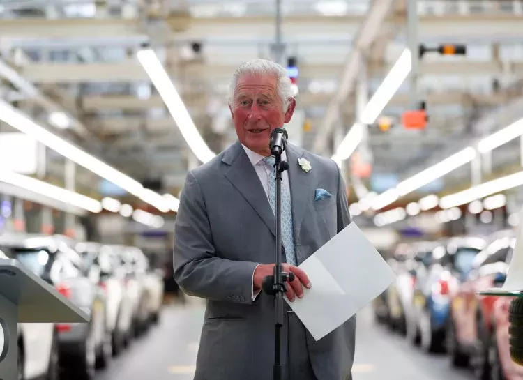 Первый из королевской семьи: принц Чарльз прокомментировал рождение дочери принца Гарри и Меган Маркл