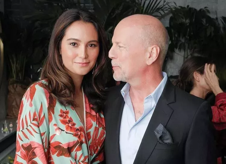 Жена Брюса Уиллиса поздравила его с годовщиной свадьбы: Люблю до Луны и обратно