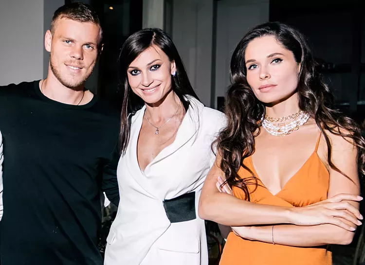 Александр Кокорин с сыном, Виктория Дайнеко, Полина Аскери и другие гости fashion-презентации