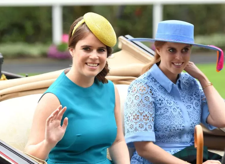 Принцесса Евгения поделилась ранее неизвестным фото со свадьбы принцессы Беатрис