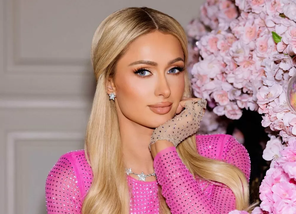 Фанаты Пэрис Хилтон снова обеспокоены: они сочли условия в детской опасными