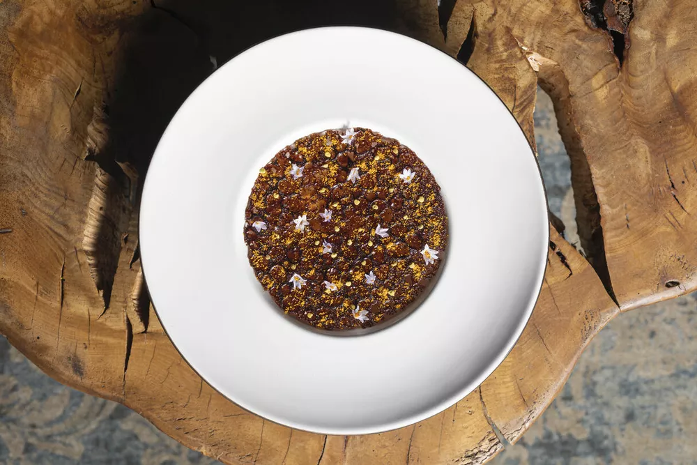 Запеканка с изюмом и апельсиновой карамелью (450 руб.)