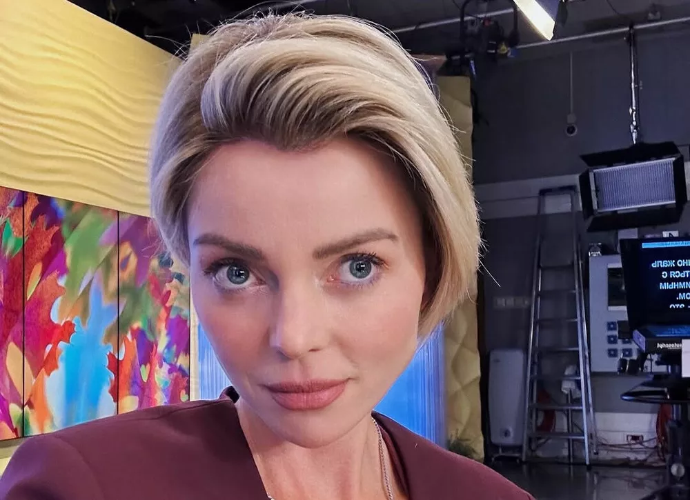 Елена Николаева пожаловалась, что не может работать в декрете 