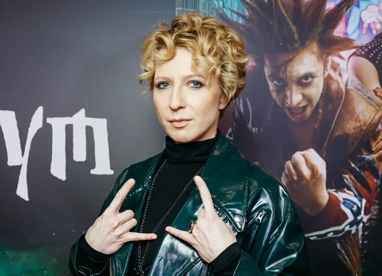 Максим Матвеев, Яна Чурикова, Дарья Мельникова и другие на премьере сериала Король и Шут
