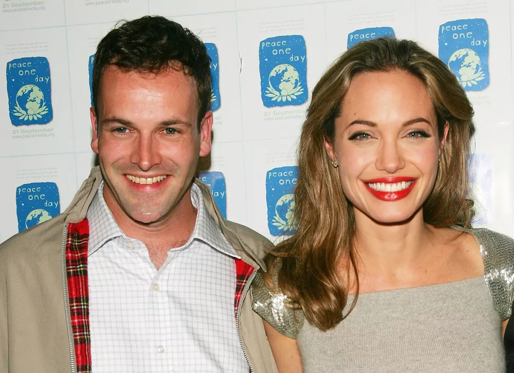 Джонни Ли Миллер дал редкий комментарий о браке с Анджелиной Джоли