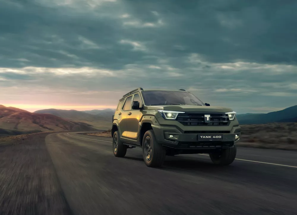 Exeed в ГУМе, батарейный Geely, внушительный Tank и возвращение Peugeot – главные события в мире авто