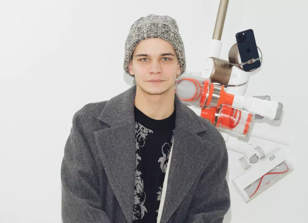Слава Копейкин на выставке, Софья Великая – на катке: дайджест fashion-новостей