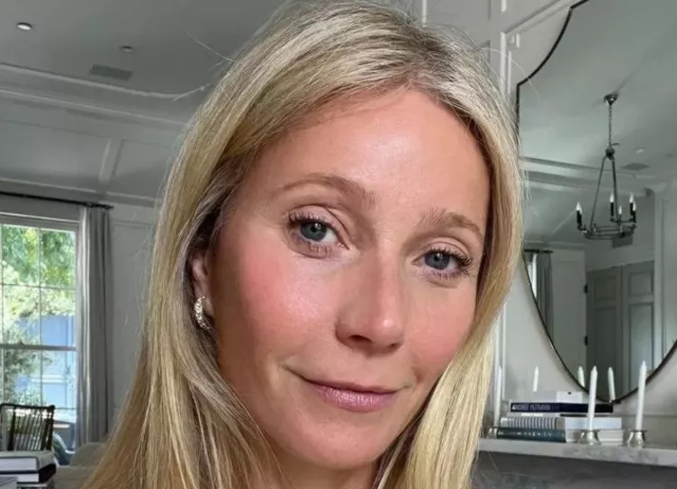 Озонотерапия, костный бульон и чашка кофе на завтрак: Гвинет Пэлтроу рассказала о своих бьюти-ритуалах