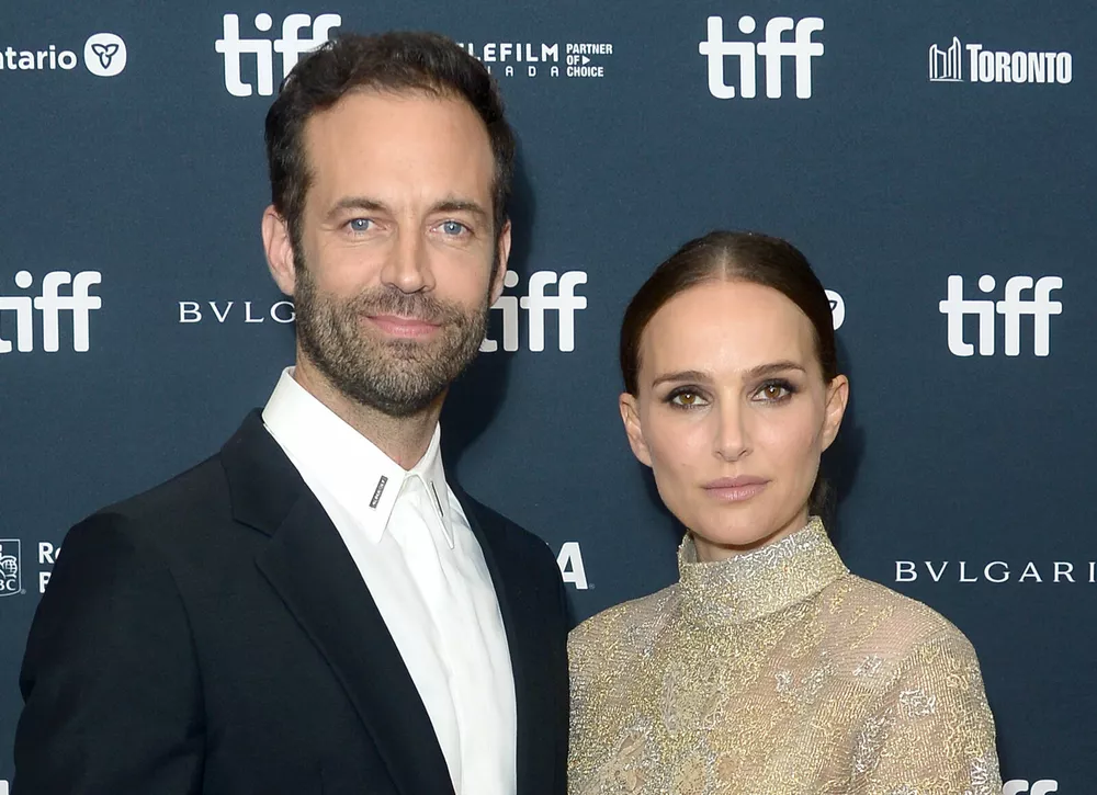 Натали Портман и Бенджамин Мильпье официально разведены — с кем остались дети