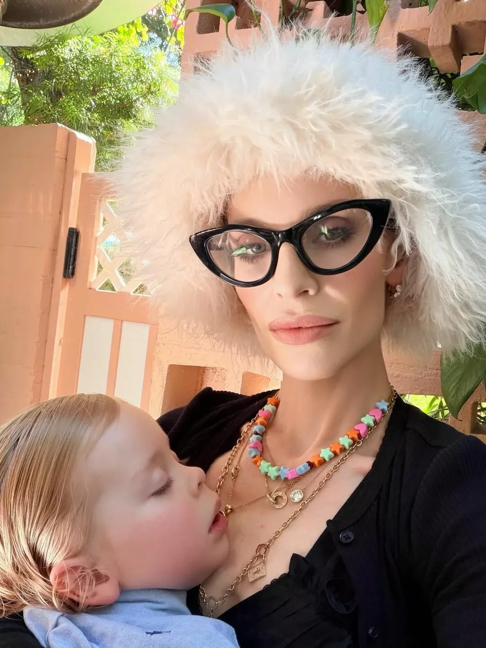 Келли с сыном