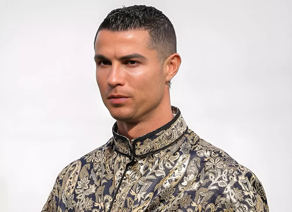 Криштиану Роналду показал, как окунается в прорубь