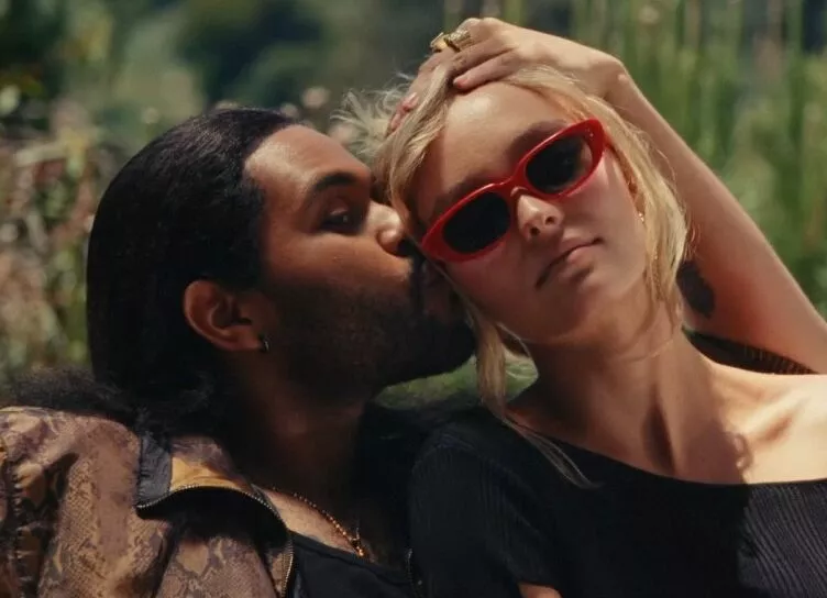 Вышел новый трейлер сериала Кумир с Лили-Роуз Депп и The Weeknd