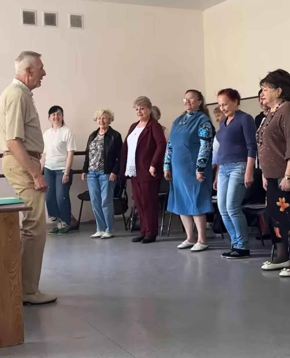 Клава побывала на репетиции хора