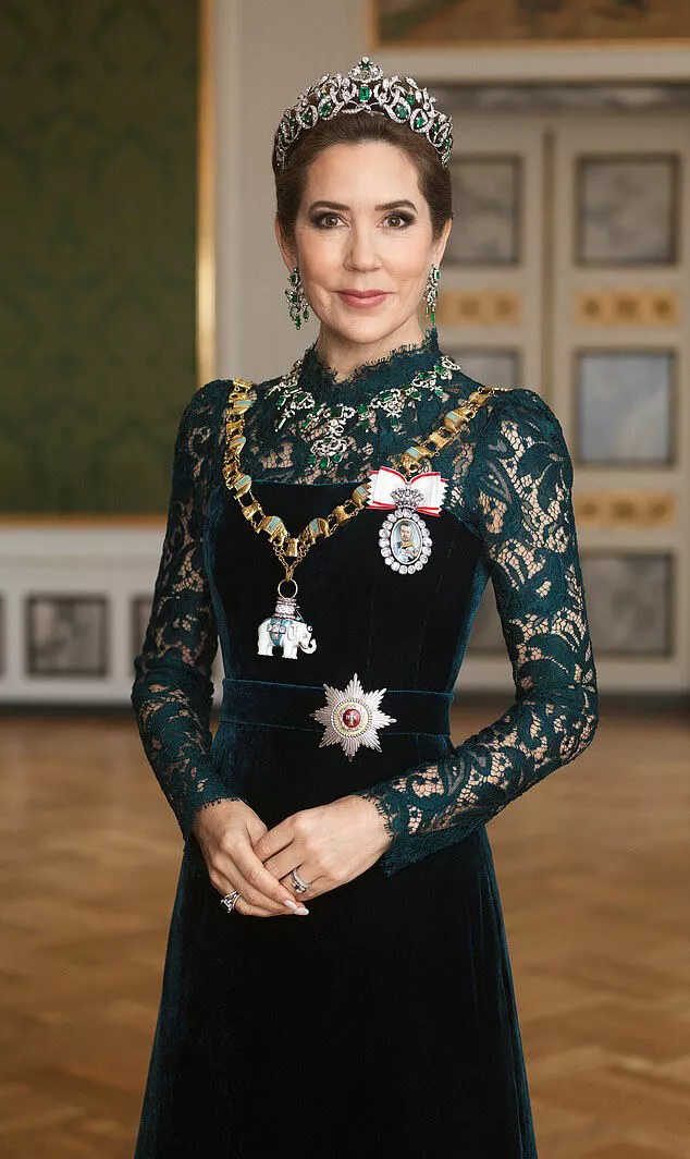 Королева Мария