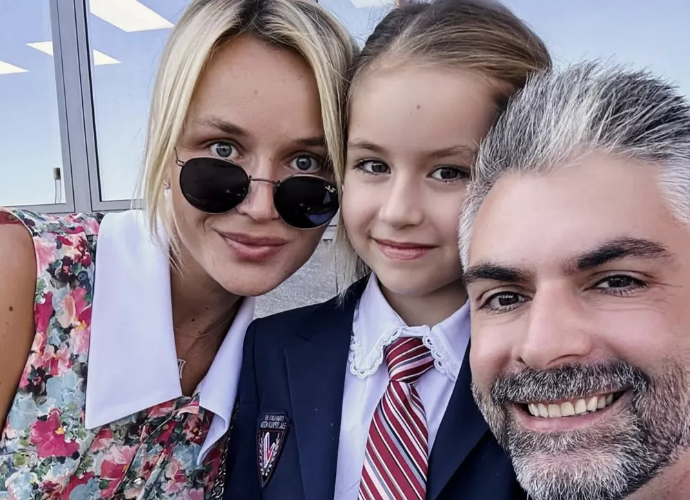 Полина Гагарина воссоединилась с бывшим мужем на дне рождения дочери