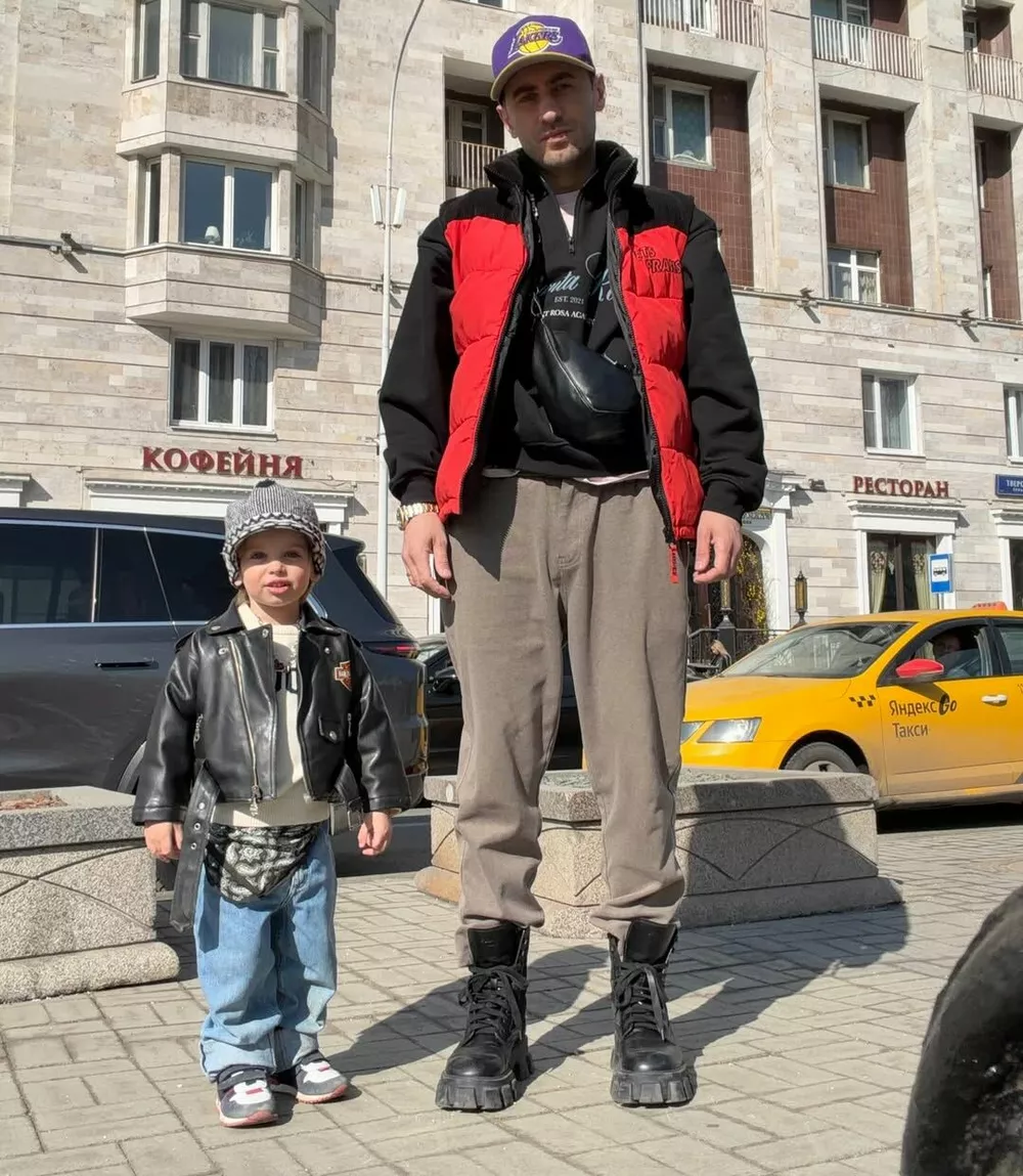 Дмитрий Чеботарев с сыном