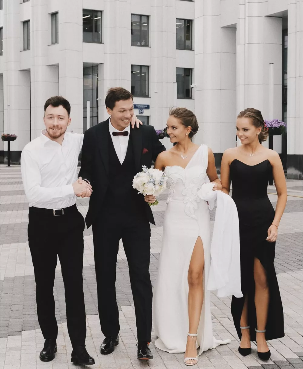 На свадьбе Дины Авериной и Дмитрия Соловьева