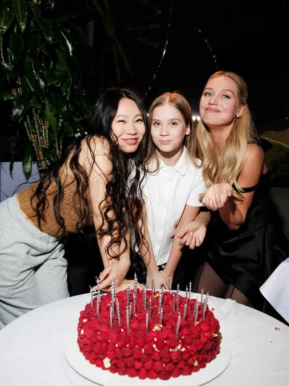 С Ян Гэ и дочерью