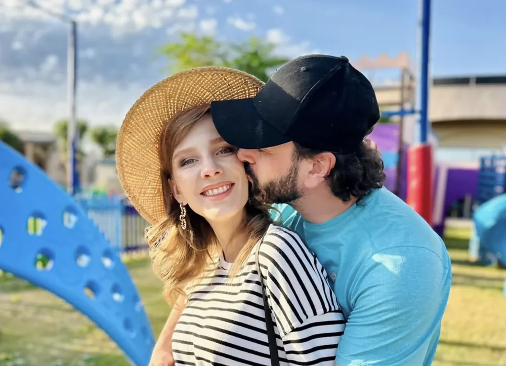 Лиза Арзамасова и Илья Авербух отдыхают с детьми в Турции