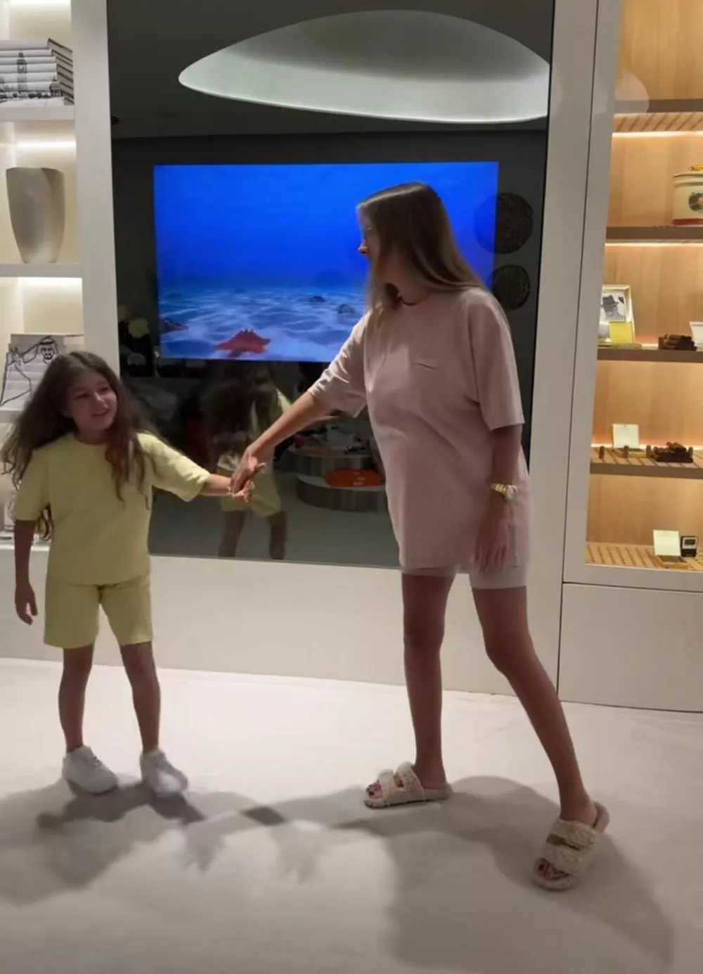 Кети с дочерью