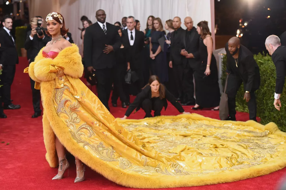 Рианна на Met Gala в 2015 году