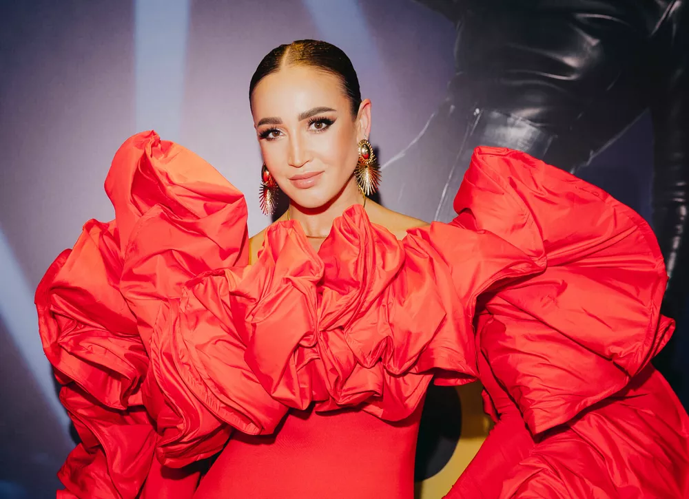  Анна Седокова, Люся Чеботина, Саша ST: как Ольга Бузова отметила 20-летие на ТВ