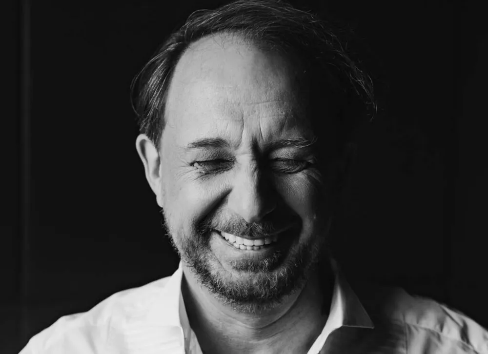 Феликс Михайлов: Мы живем в эпоху, когда любви — эмоциональной, чувственной — все меньше