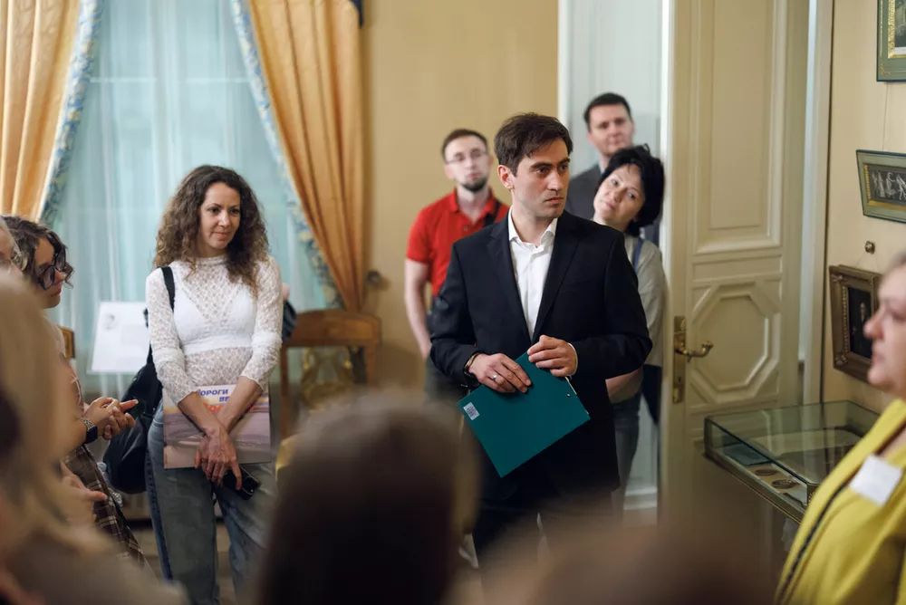 Дмитрий Чеботарев