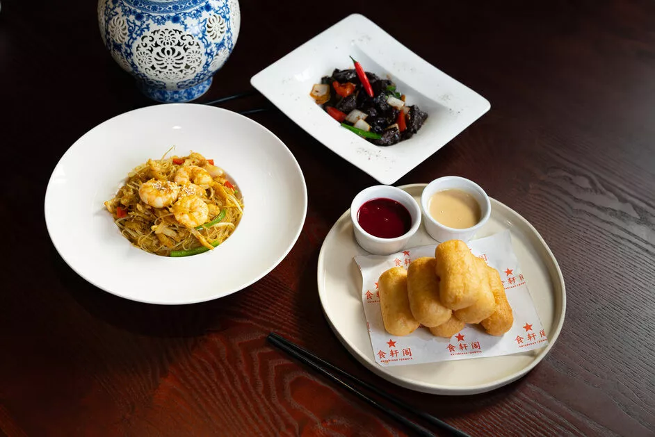 Сет к фильму “Любовное настроение” Вонг Кар Вая в ресторанах “Китайская грамота”