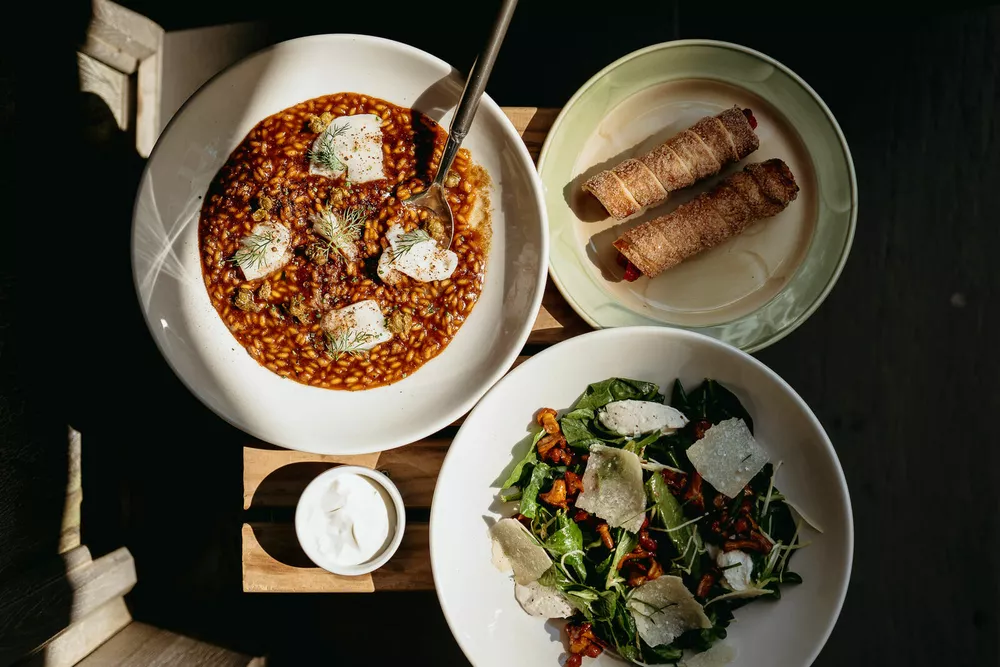 Сет к фильму “Невероятные приключения итальянцев в России” в ресторане Uilliam's