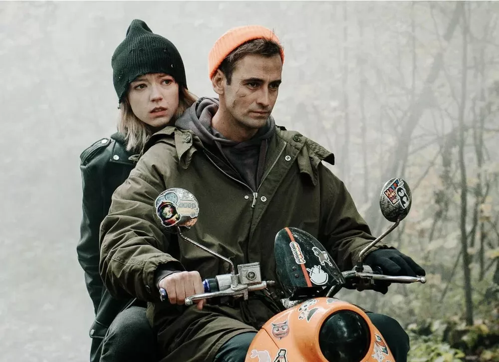 Мистическое настроение в сочетании со зрелищными спецэффектами: смотрим первый трейлер новой драмы “Там, где цветет полынь”