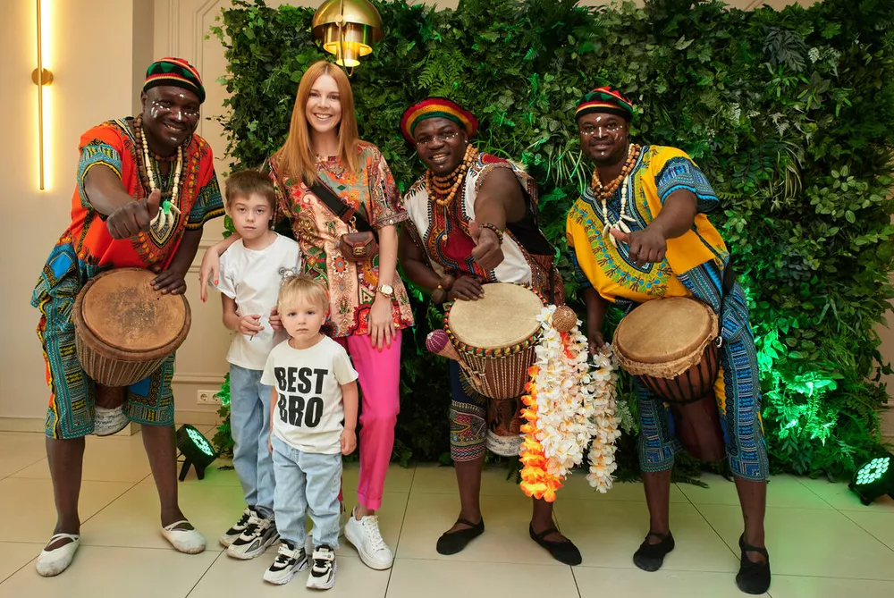 Наталья Подольская с детьми