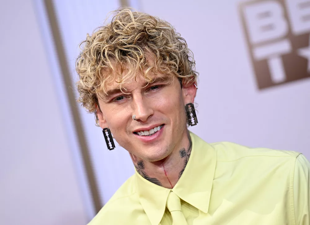 Сиара, Снуп Догг, Machine Gun Kelly и другие на BET Awards 2025
