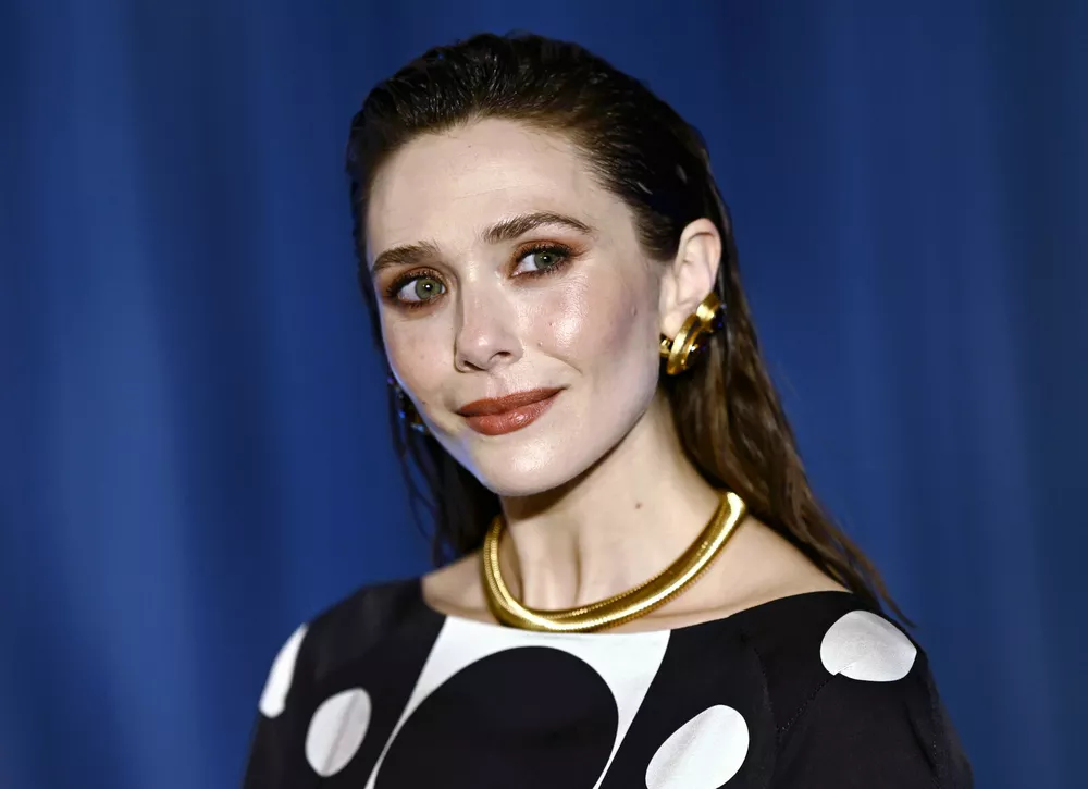 37-летняя Элизабет Олсен ждет первенца