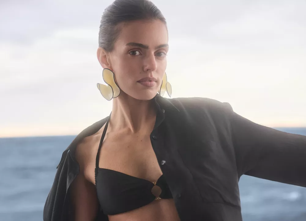 От очков авторства Антона Беляева до костюмов для яхт: дайджест fashion-новостей