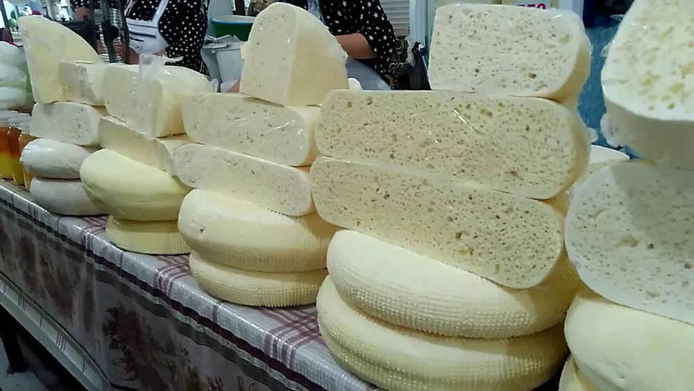 Домашние сыры на Втором продуктовом рынке