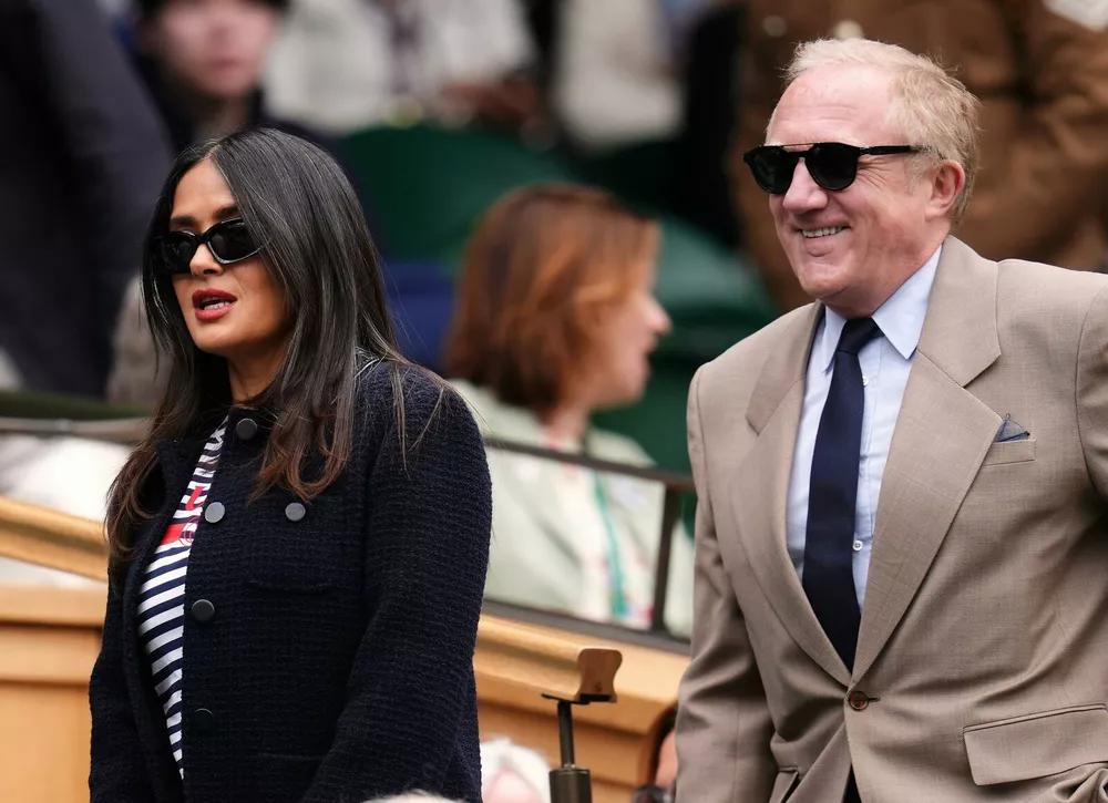Редкий выход: Сальма Хайек посетила Уимблдон с мужем