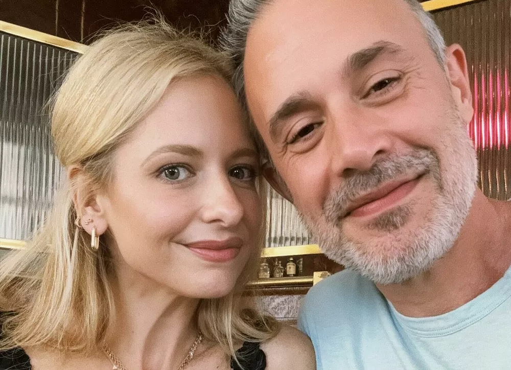 Сара Мишель Геллар обнародовала редкое фото с мужем