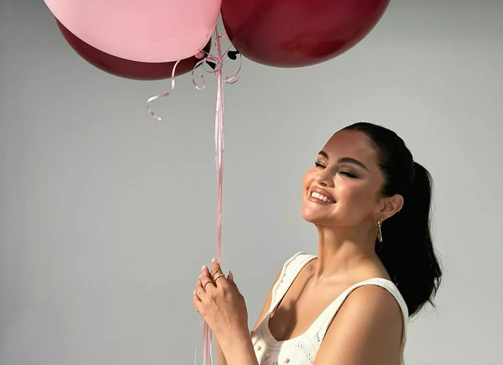 Селена Гомес романтично отметила день рождения и получила роскошный подарок