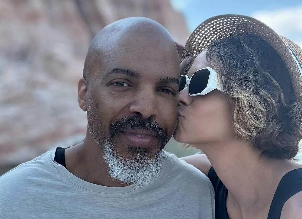 Холли Берри поделилась необычными фотографиями из отпуска