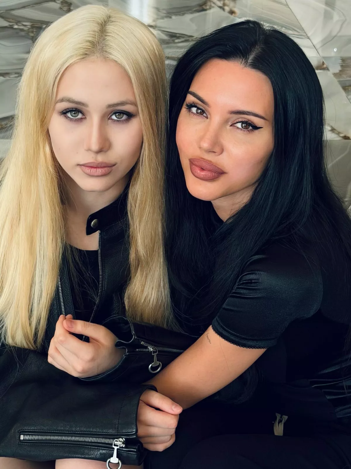 Оксана Самойлова с дочерью Ари