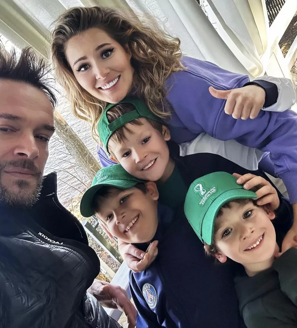 Мария Кожевникова с возлюбленным и детьми