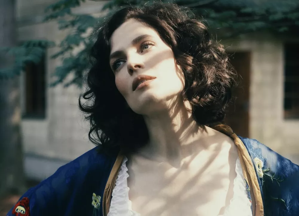 Юлия Снигирь предстала в образе Белоснежки и получила комплимент от мужа